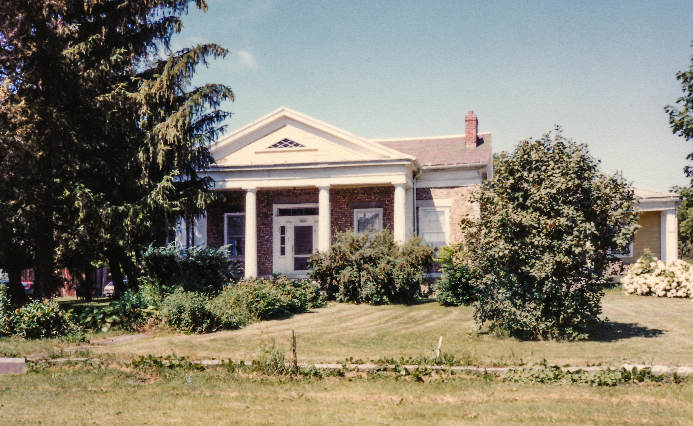 Sen-9 Levi Barden House 4